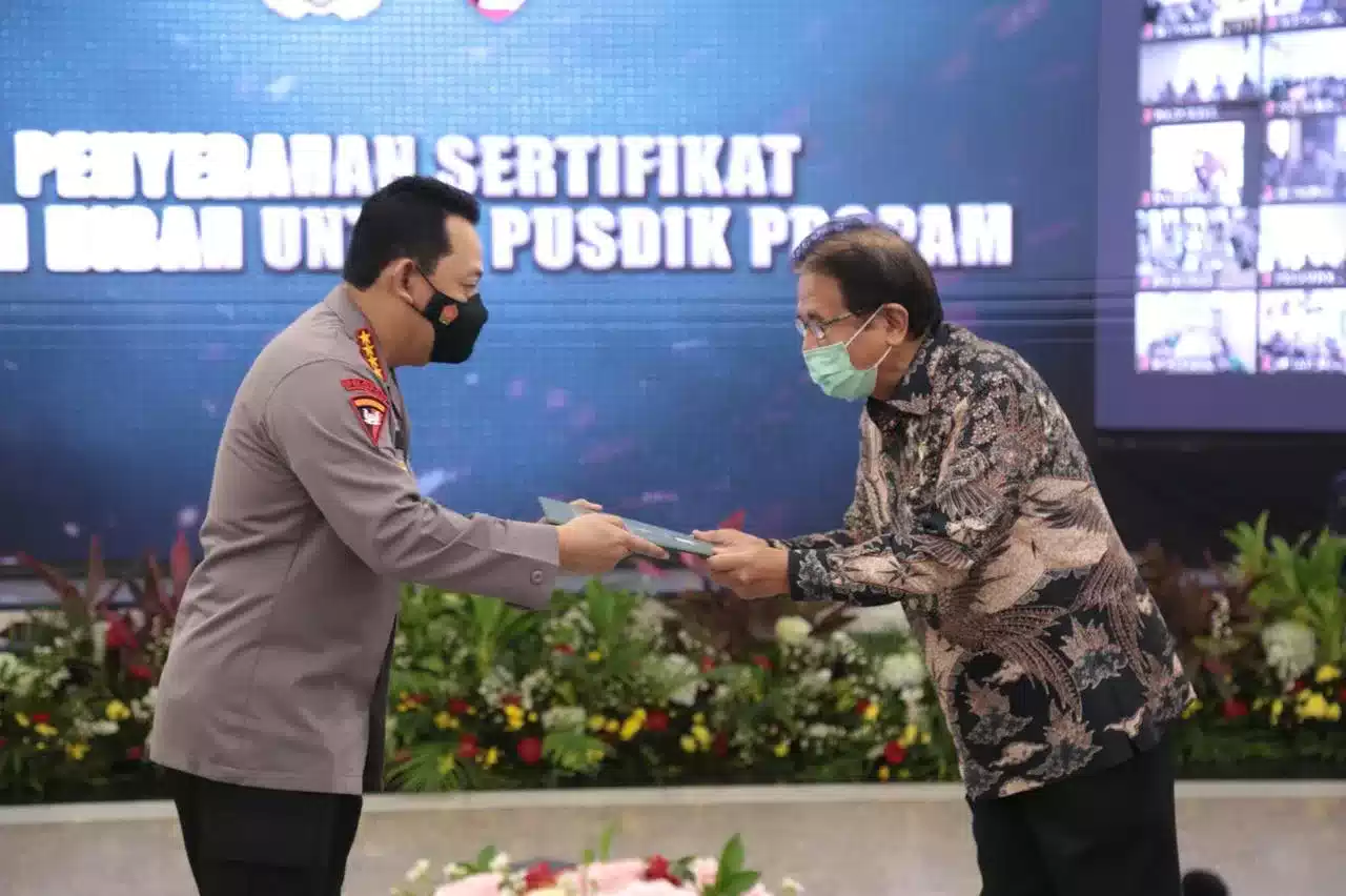 Kapolri Minta Propam Selesaikan Personil Terlibat Narkoba 1 Kapolri Minta Propam Selesaikan Personil Terlibat Narkoba I PojokPublik