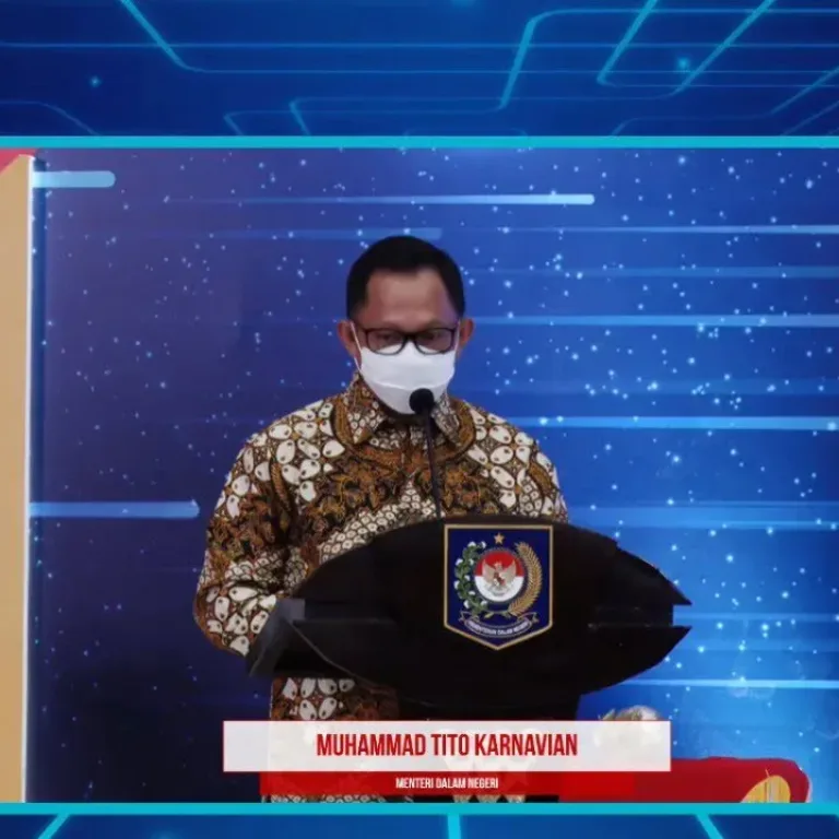 Mendagri, Kepala Daerah Tangani Pandemi Pararel dan Simultan