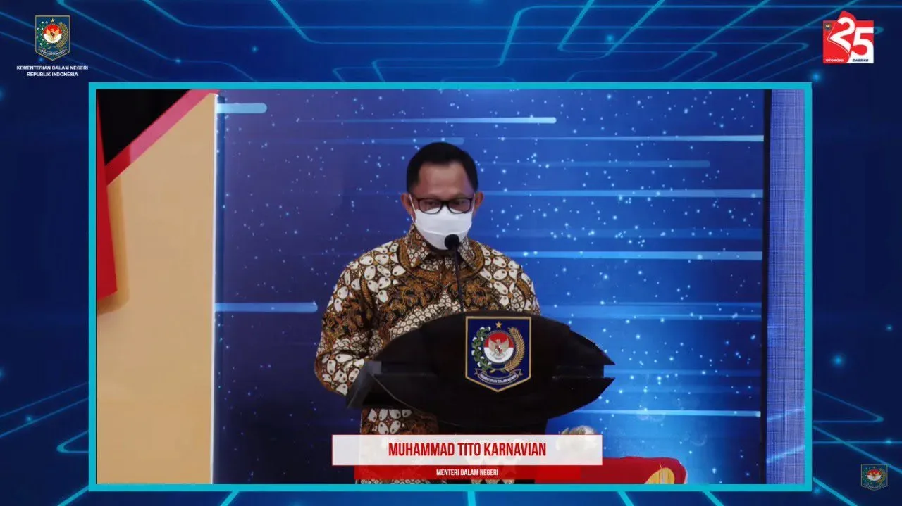 Mendagri, Kepala Daerah Tangani Pandemi Pararel dan Simultan I PojokPublik