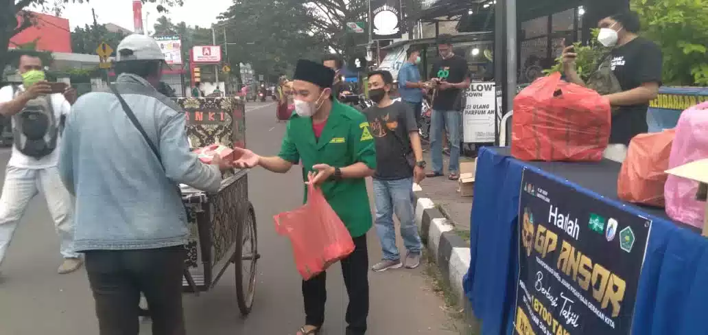 GP Ansor Lebak Bagikan Ribuan Takjil di 28 Kecamatan I PojokPublik