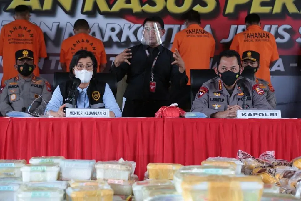 Polri Ungkap 2,5 Ganja, 10,1 Juta Jiwa Terselamatkan 1 Polri Ungkap 2,5 Ganja, 10,1 Juta Jiwa Terselamatkan I PojokPublik