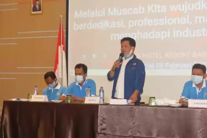 Aktivis Buruh Kepri Desak Gubernur Jalankan Putusan PTUN I PojokPublik