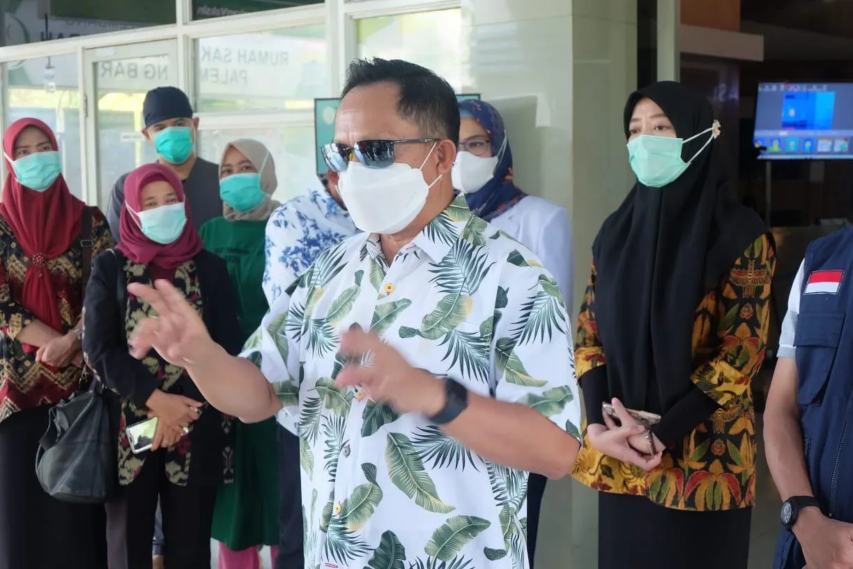 Mendagri, Kepala Daerah dan Forkopimda Antisipasi Kerumunan I PojokPublik
