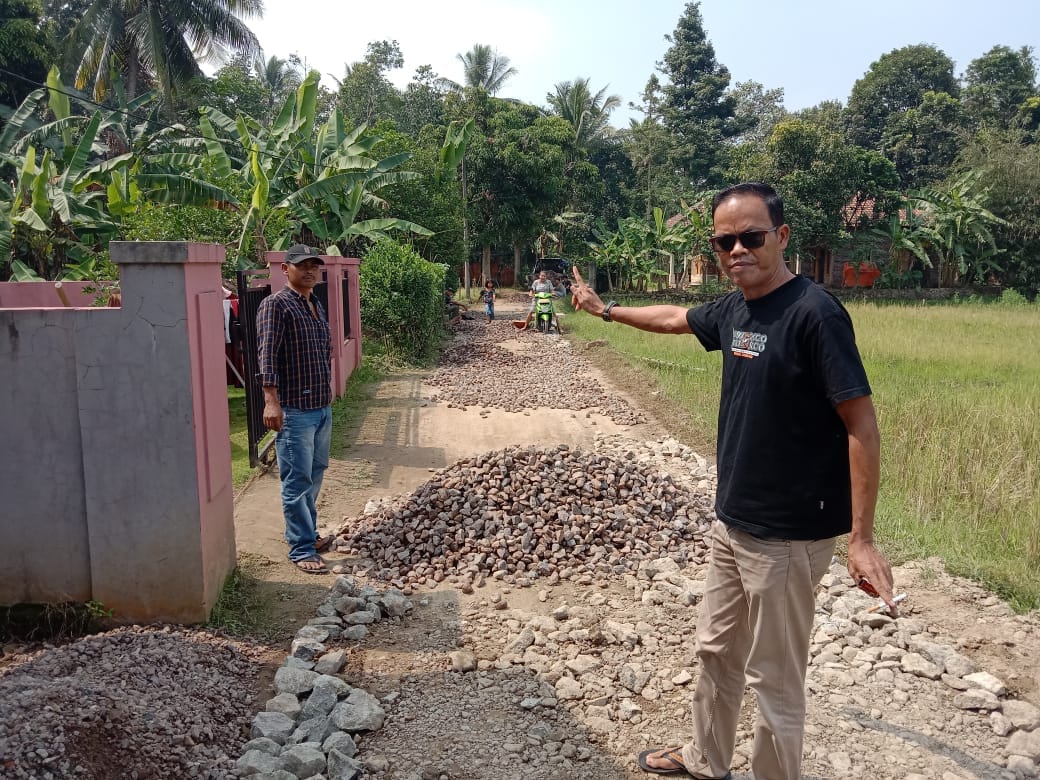 Pembangunan Jalan di Warunggunung Dituding Tak Sesuai Prosedur, Ada Apa I PojokPublik
