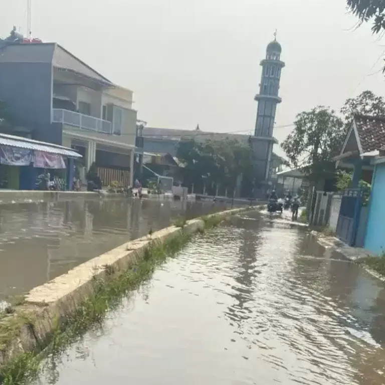 Pengamat Soroti Banjir Parah di Kampung Melayu Barat Tangerang
