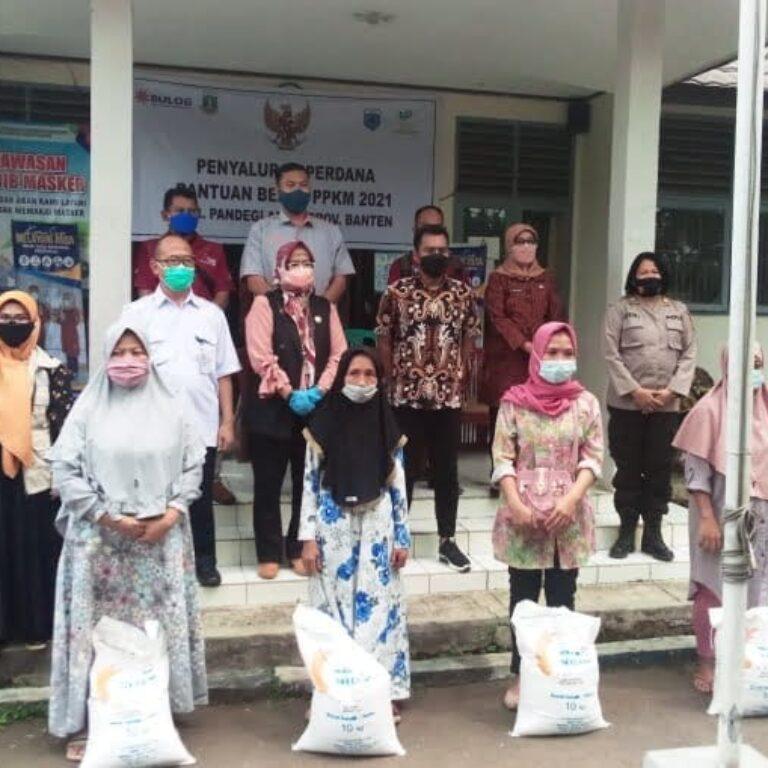 Bulog Launching Beras PPKM di Pandeglang