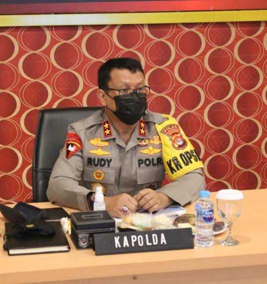 Kapolda Banten Komentari Kerumunan di Pandeglang, Ada Apa I PojokPublik