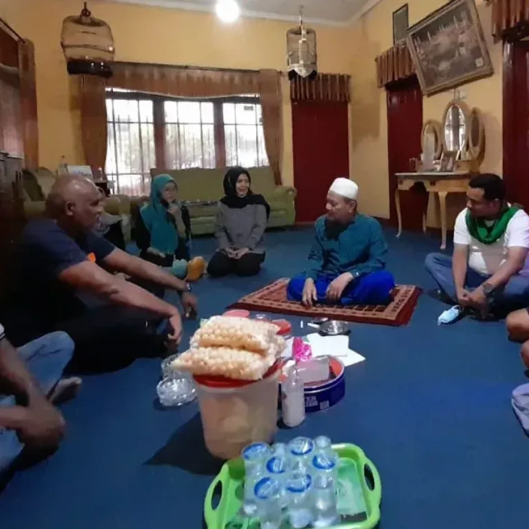 Orang NTT Peduli Pesantren Al-Hidayah Garut