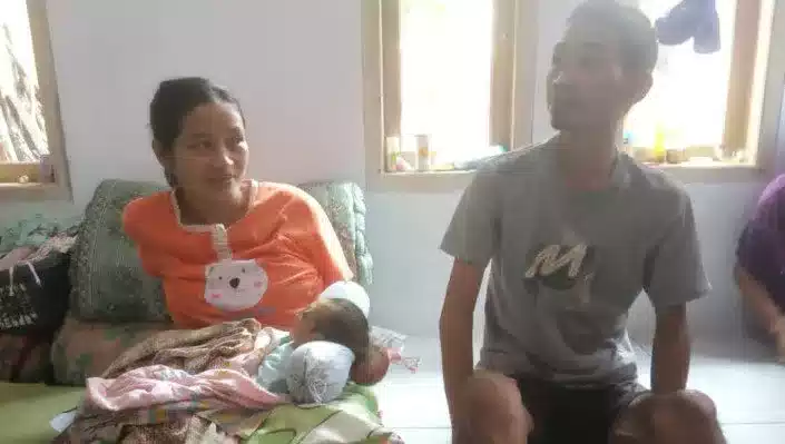 Suami Lumpuh, Anak Diduga Tumor Di Kepala, Seorang Ibu Butuh Bantuan Pemkab Lebak I PojokPublik