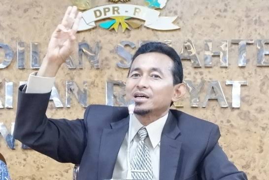 DPR RI Siap Advokasi Keluarga Tak Mampu di Lebak Diduga Tumor I PojokPublik