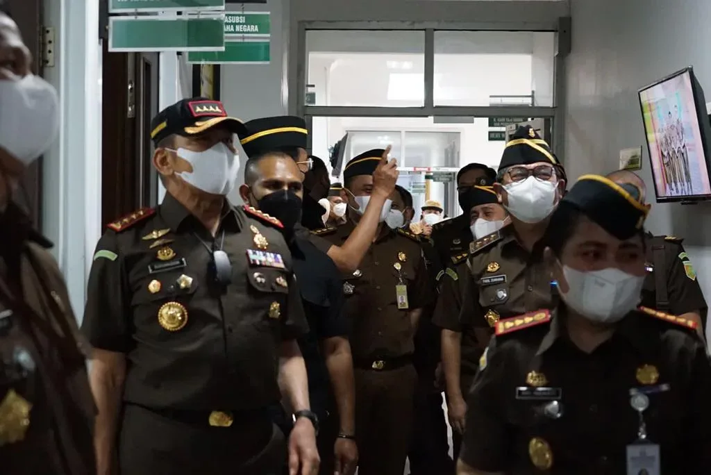 Pamitra Wineka Masih Tenang, CBA Desak Kejaksaan Negeri Jaksel Panggil dan Periksa Mantan CEO TaniHub 1 Pamitra Wineka Masih Tenang, CBA Desak Kejaksaan Negeri Jaksel Panggil dan Periksa Mantan CEO TaniHub I PojokPublik