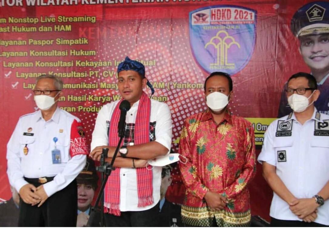 Kompak, Wamenkumham RI dan Ombudsman Banten Kunjungi Karya Warga Binaan Tangerang 3 Kompak, Wamenkumham RI dan Ombudsman Banten Kunjungi Karya Warga Binaan Tangerang I PojokPublik