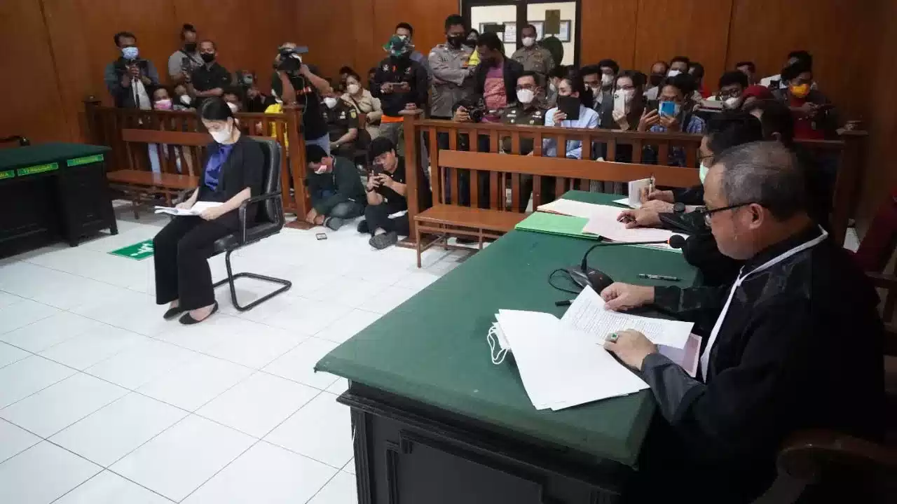 Dituntut Setahun Penjara, Kini Valencya Dibebaskan Jaksa Agung I PojokPublik