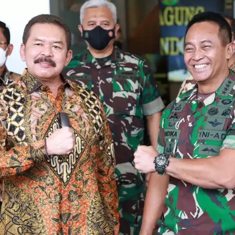 Mantap...!!! Panglima TNI Dukung Penuh Kejagung Tangani Pelanggaran HAM Berat 7 Mantap…!!! Panglima TNI Dukung Penuh Kejagung Tangani Pelanggaran HAM Berat