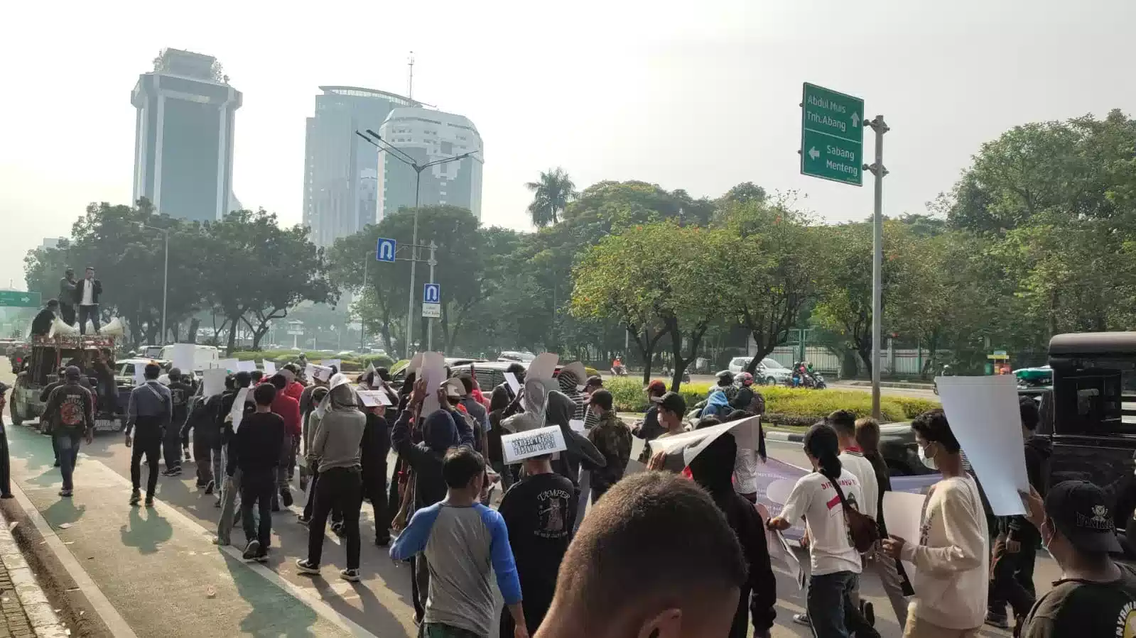 Jari Indonesia Terus Desak Agar Ratu Koridor Ditangkap I PojokPublik