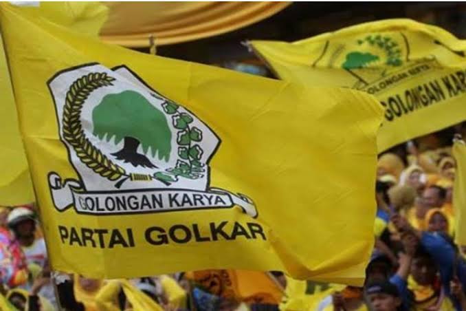 Riko Lodewiyk Lesiangi Membela Luhut Binsar Panjaitan I PojokPublik