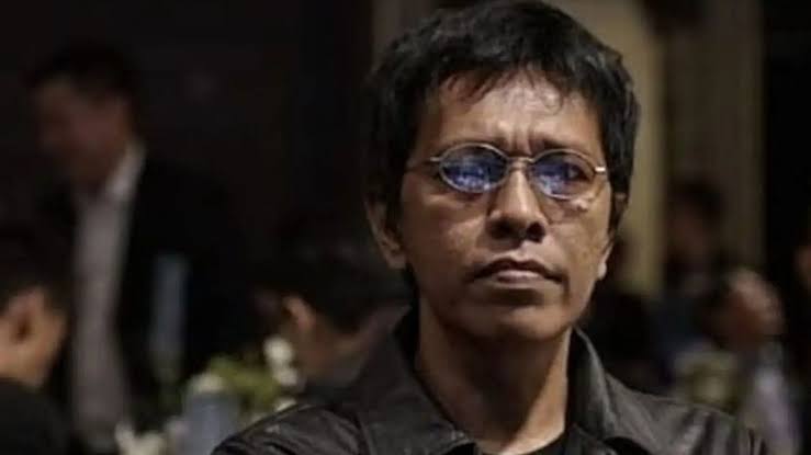 Adian Napitupulu, Soal Isu Tiga Periode Lempar Batu Sembunyi Tangan I PojokPublik