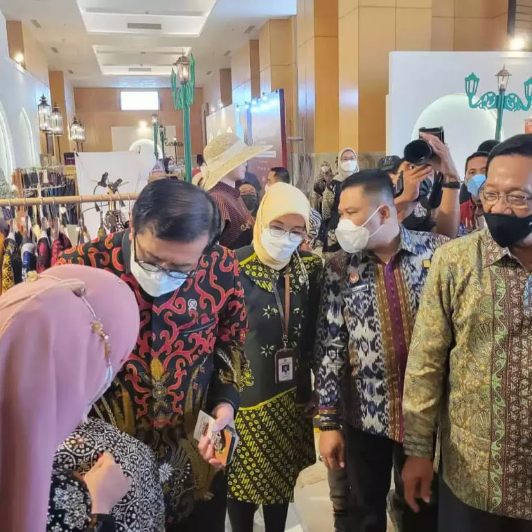 Yasonna Laoly Ajak Masyarakat Yogyakarta dan Jateng Terus Gali Potensi Kekayaan Intelektual 8 Yasonna Laoly Ajak Masyarakat Yogyakarta dan Jateng Terus Gali Potensi Kekayaan Intelektual