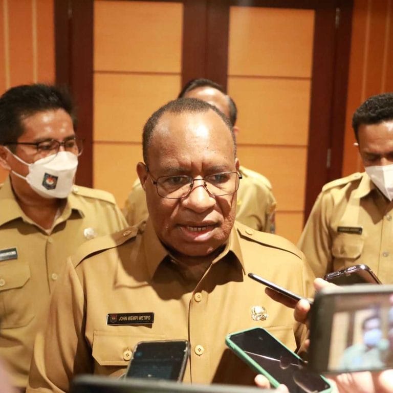 Wamendagri Tegaskan Kepala Daerah Berperan Jaga Ketertiban dan Ketenteraman Masyarakat 13 Wamendagri Tegaskan Kepala Daerah Berperan Jaga Ketertiban dan Ketenteraman Masyarakat