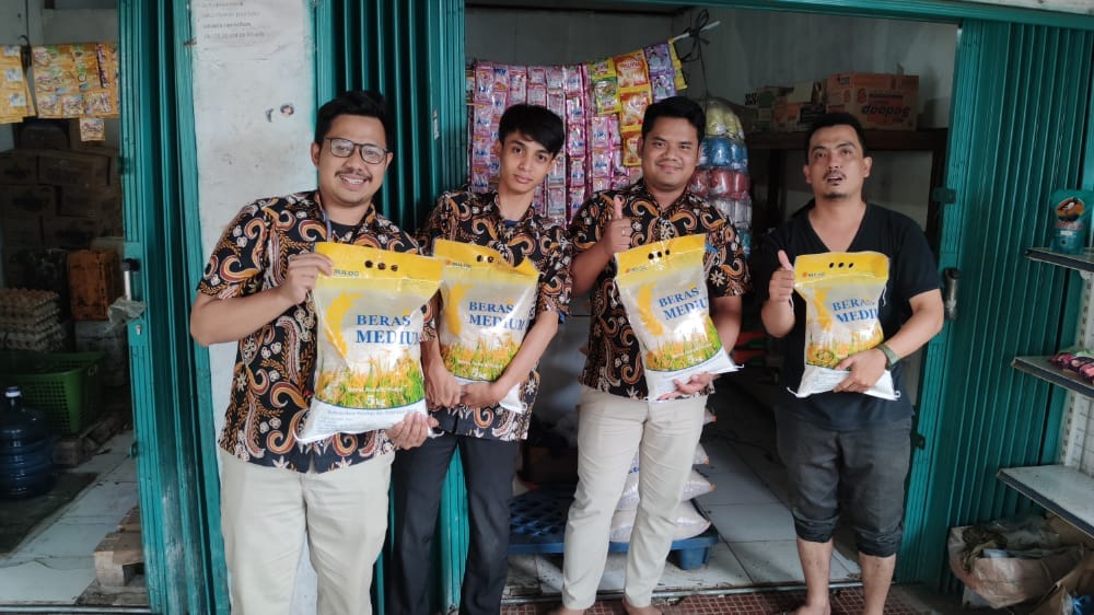 Bulog Lebak-Pandegalang Banjiri Beras di Pasaran I PojokPublik
