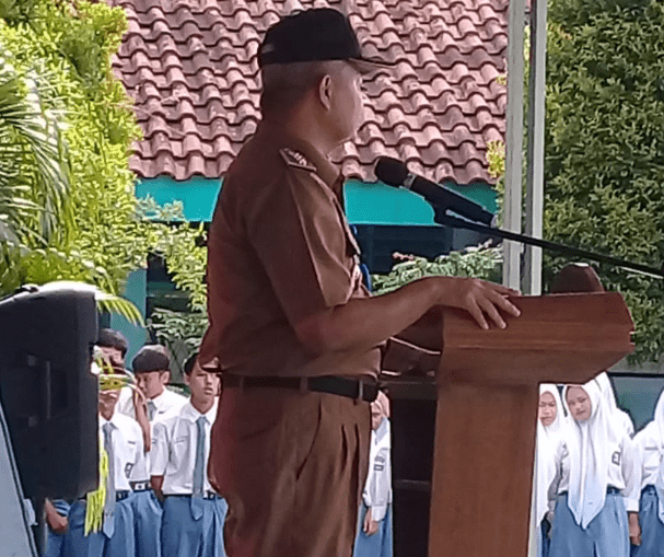 Sekolah di Sukadiri Gelar Deklarasi Pelajar, Camat Hapid Wanti -Wanti Stop Tawuran I PojokPublik