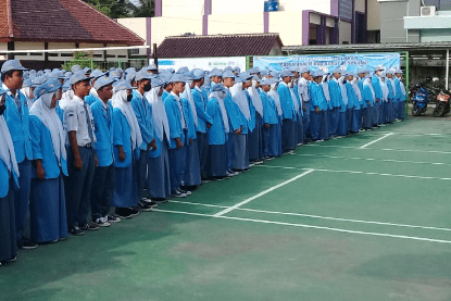 Sekolah di Sukadiri Gelar Deklarasi Pelajar, Camat Hapid Wanti -Wanti Stop Tawuran 2 Sekolah di Sukadiri Gelar Deklarasi Pelajar, Camat Hapid Wanti -Wanti Stop Tawuran I PojokPublik
