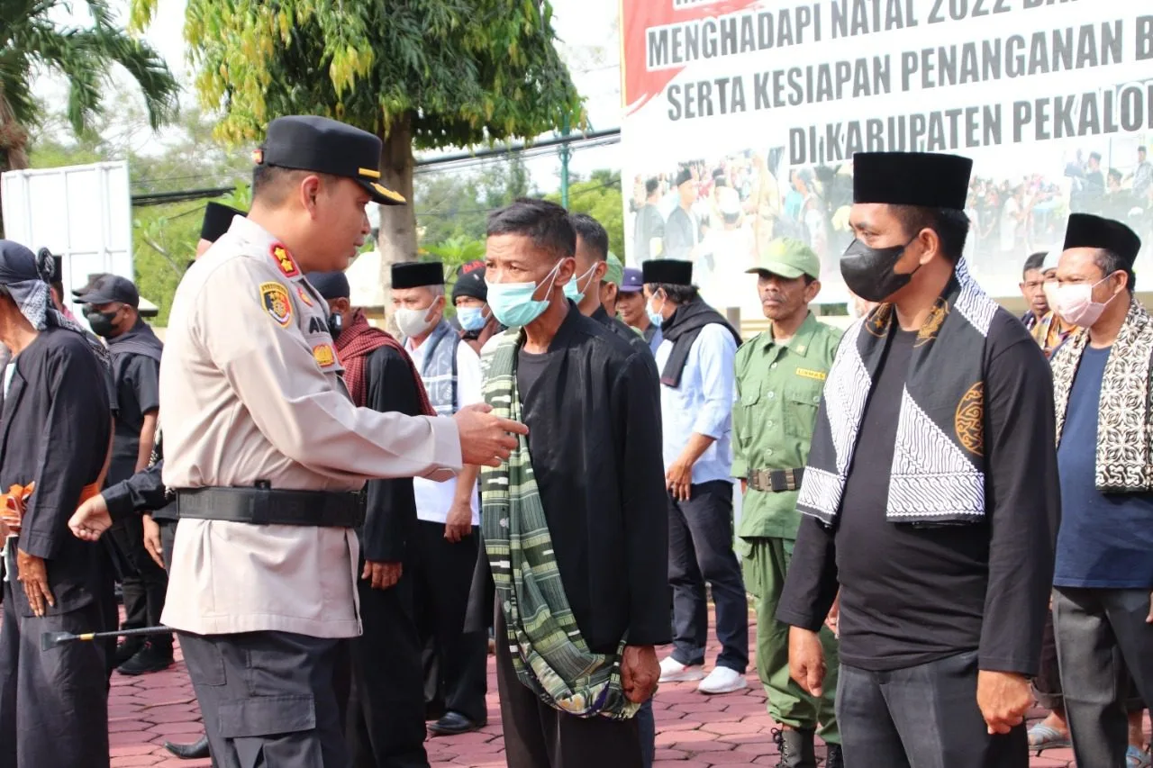 Antisipasi Bencana dan Nataru Polres Pekalongan Gelar Apel Satkamling I PojokPublik