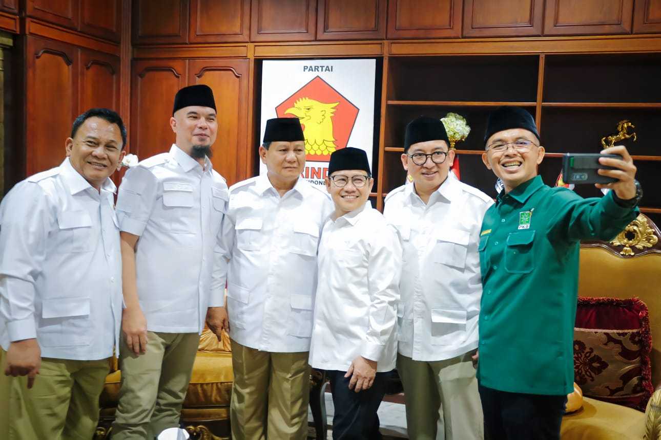 Doa Kiai Maman di Peresmian Sekber Gerinda PKB, " Ya Allah jadikan Prabowo Muhaimin Presiden dan Wapres RI 2024" 1 Doa Kiai Maman di Peresmian Sekber Gerinda PKB, " Ya Allah jadikan Prabowo Muhaimin Presiden dan Wapres RI 2024" I PojokPublik