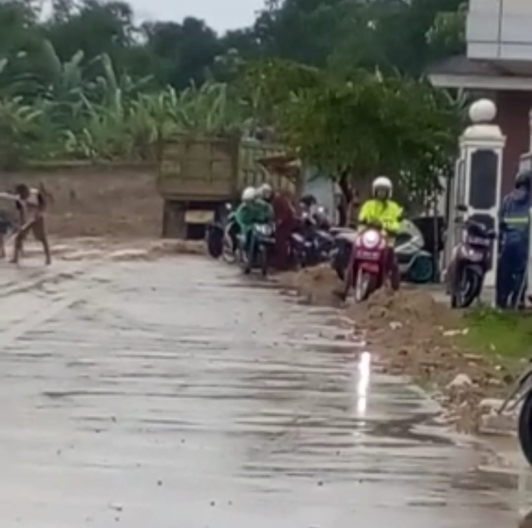 Didatangi Polda Banten, Galian di Belakang Seijin Tetap Beroperasi I PojokPublik