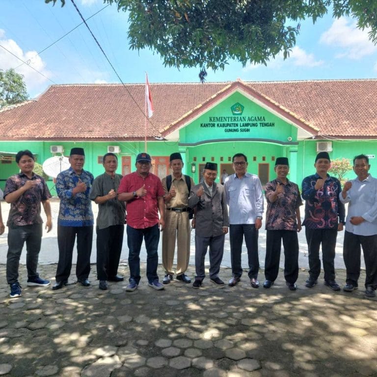 YPPDB Gelar Audiensi dengan Kemenag Lampung Tengah 8 YPPDB Gelar Audiensi dengan Kemenag Lampung Tengah