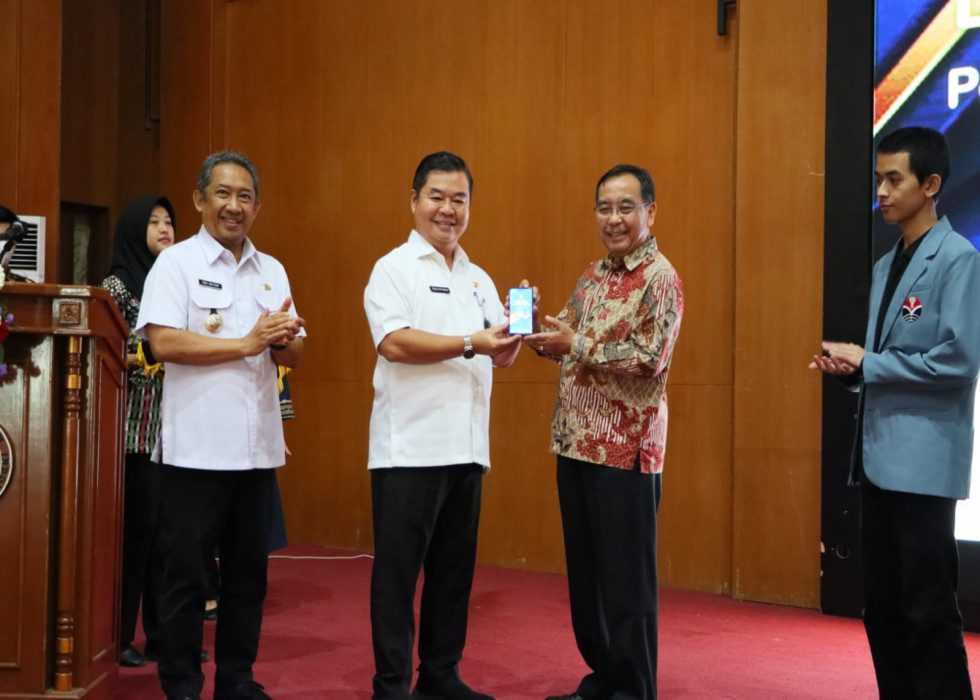 MANTAP, Dukcapil Sebagai Backbone Menjadi Kunci Pelayanan Publik I PojokPublik