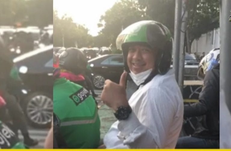 Bang Zaki Rela Naik Ojol Demi Temui Warga Jakbar I PojokPublik