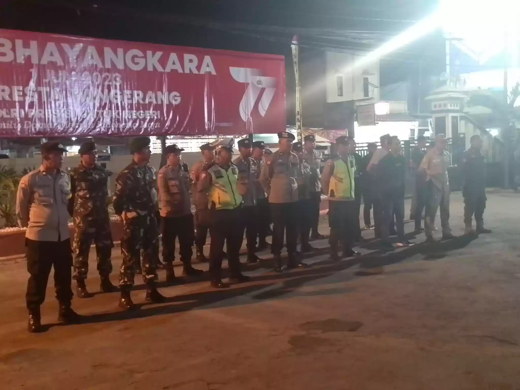 Tiga Pilar Koramil 05 Balaraja Kodim 0510 Tigaraksa Gelar Apel Pengamanan Malam Peraya’an Idul Adha 1444 H / 2023 M. I PojokPublik