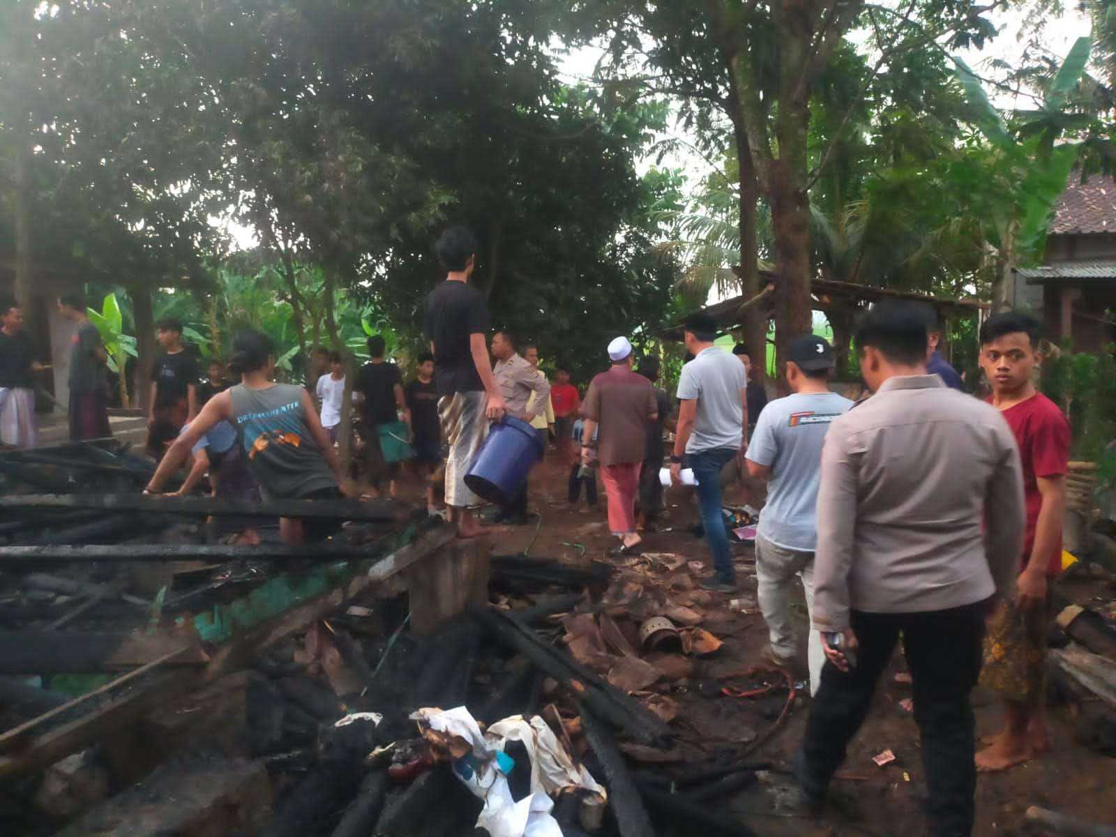 Pesantren (Kobong) Sirujol Quran, Yang Berlokasi di Kampung Gerobogan Sukamulya Kebakaran I PojokPublik