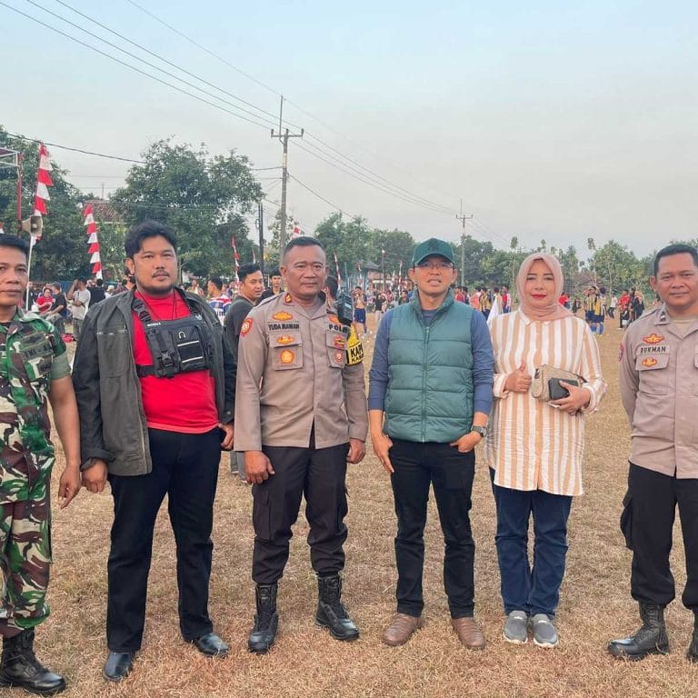 Tutup Turnamen Sepakbola, Kiai Maman PKB: Kita Akan Bangun Stadion di Wanajaya 8 Tutup Turnamen Sepakbola, Kiai Maman PKB: Kita Akan Bangun Stadion di Wanajaya