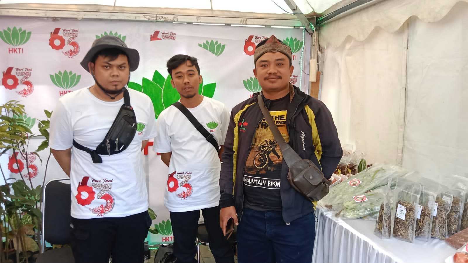 Hari Tani Nasional, HKTI Cianjur Gelar Bazar Pangan Murah I PojokPublik