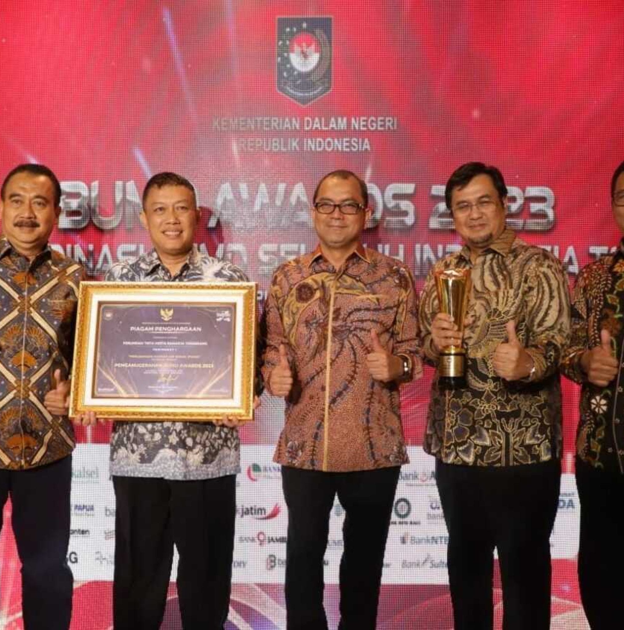 Perumdam TKR Jadi BUMD Air Minum Terbaik se-Indonesia Pada BUMD Awards Kemendagri 2023