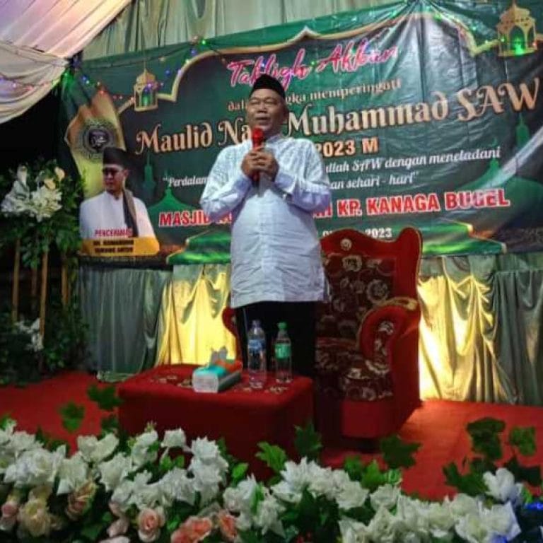 Cinta Rasullallah, Warga Kanaga Bugel Rayakan Maulid Nabi Muhammad SAW 1445 Hijriah
