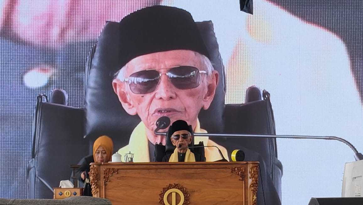 Mursyid Thoriqoh Shiddiqiyyah Yakin Indonesia Akan Menjadi Imam Perdamaian Dunia I PojokPublik