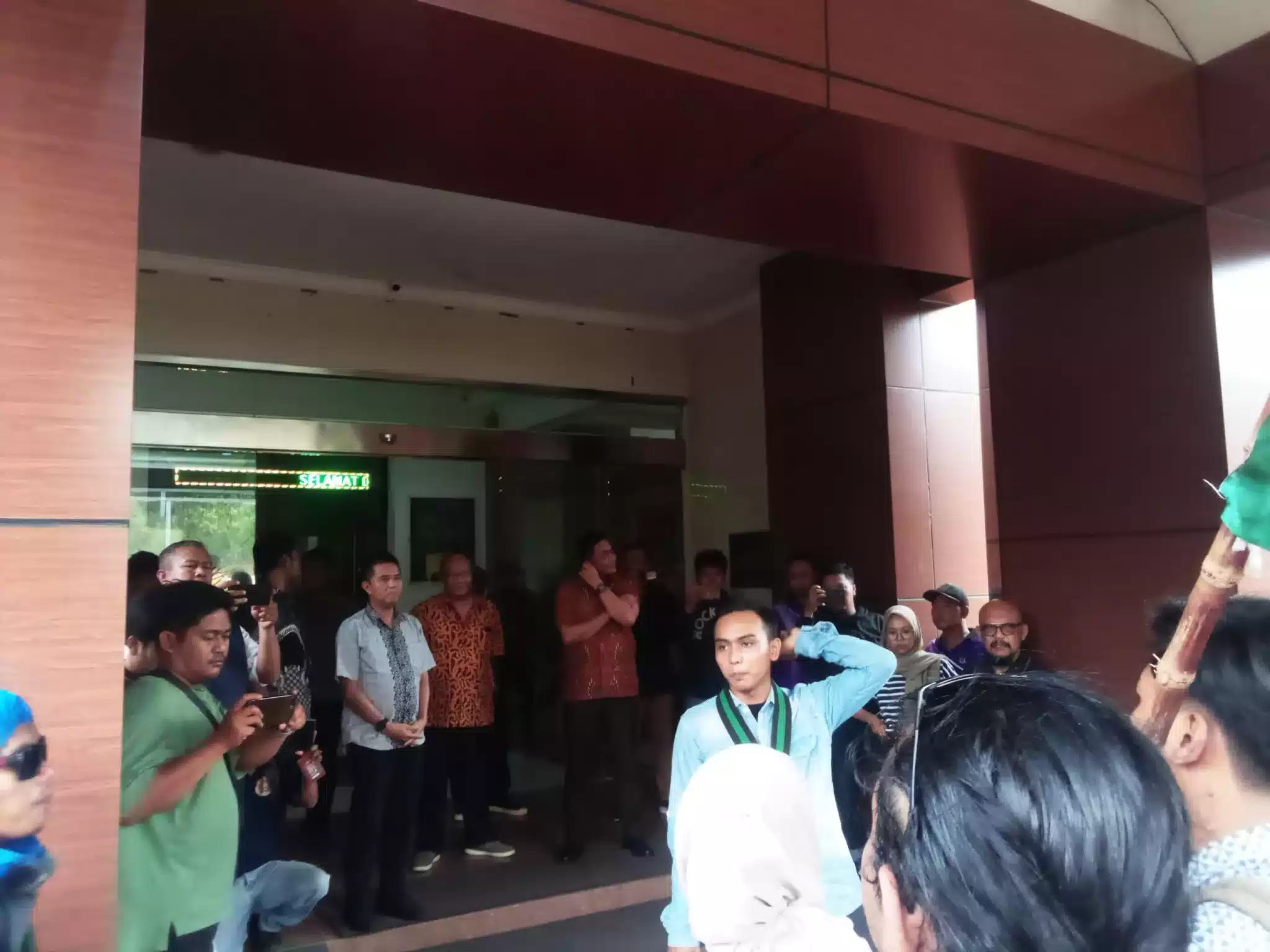 Kajari Kabupaten Tangerang Tampung Aspirasi Puluhan Pendemo I PojokPublik