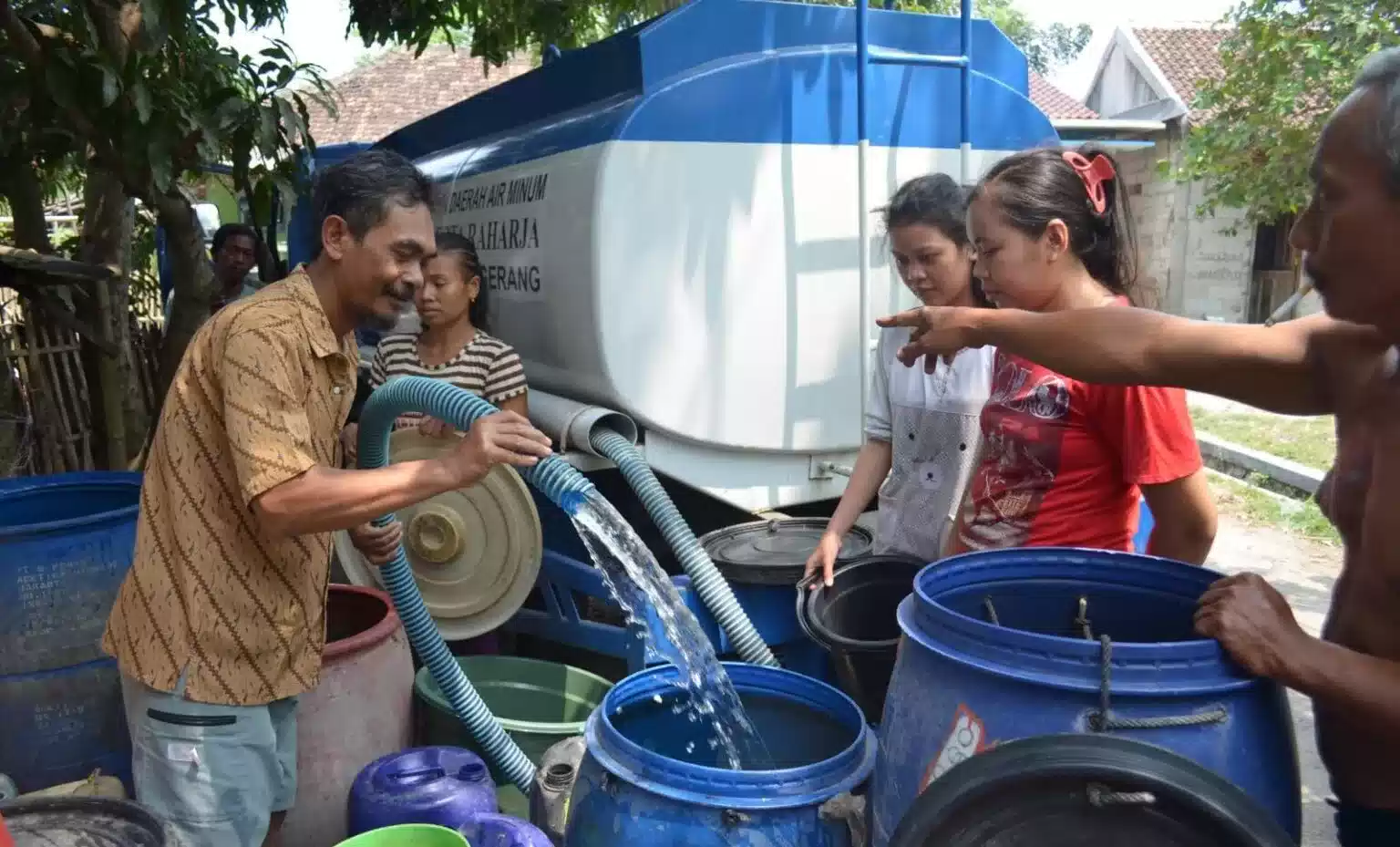 Kenaikan Tarif PAM Jaya 100 Persen Jadi Sorotan 1 Kenaikan Tarif PAM Jaya 100 Persen Jadi Sorotan I PojokPublik