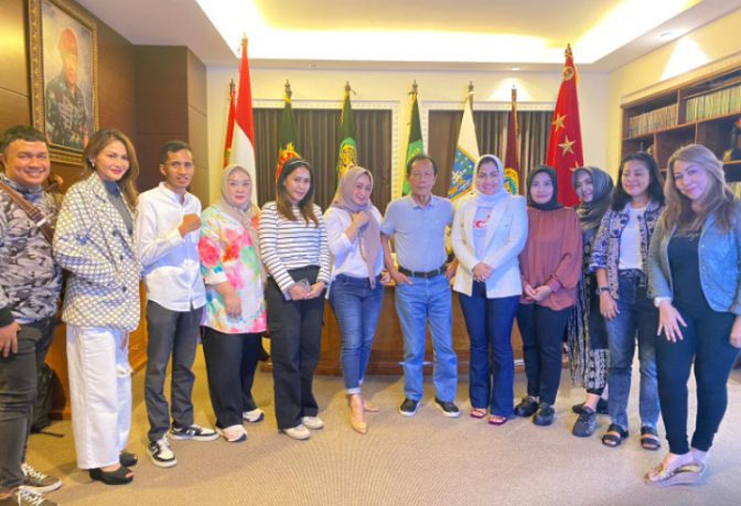 Relawan PROAMIN Umumkan Letjen Purn TNI Sutiyoso Sebagai Dewan Pembina I PojokPublik
