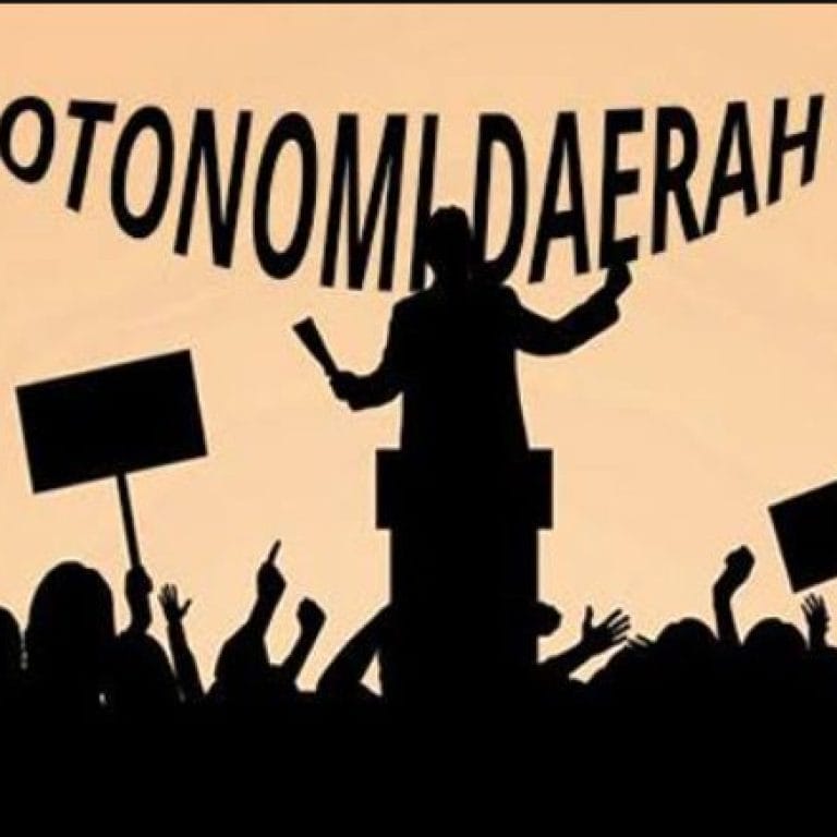 Slepet, Joget atau "Sat Set" Otonomi Daerah 11 Slepet, Joget atau “Sat Set” Otonomi Daerah