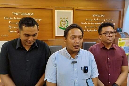 DPO 8 Tahun, Kejari Jakbar Ringkus Retno Wulandari Terkait Investasi Bodong I PojokPublik