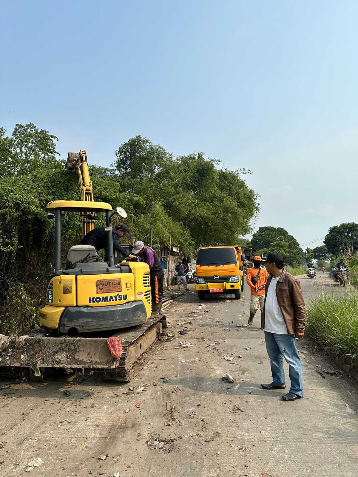 Himbauan Terhadap Masyarakat Untuk Tidak Buang Sampah Sembarangan Karena Melanggar Aturan Dan Perda 1 Himbauan Terhadap Masyarakat Untuk Tidak Buang Sampah Sembarangan Karena Melanggar Aturan Dan Perda I PojokPublik