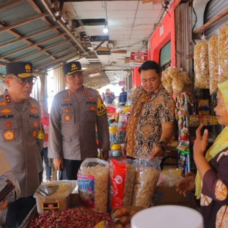 Jelang Ramadhan, Kapolda Lampung Himbau Warga Tak Berlebihan Belanja Kebutuhan Pokok 10 Jelang Ramadhan, Kapolda Lampung Himbau Warga Tak Berlebihan Belanja Kebutuhan Pokok