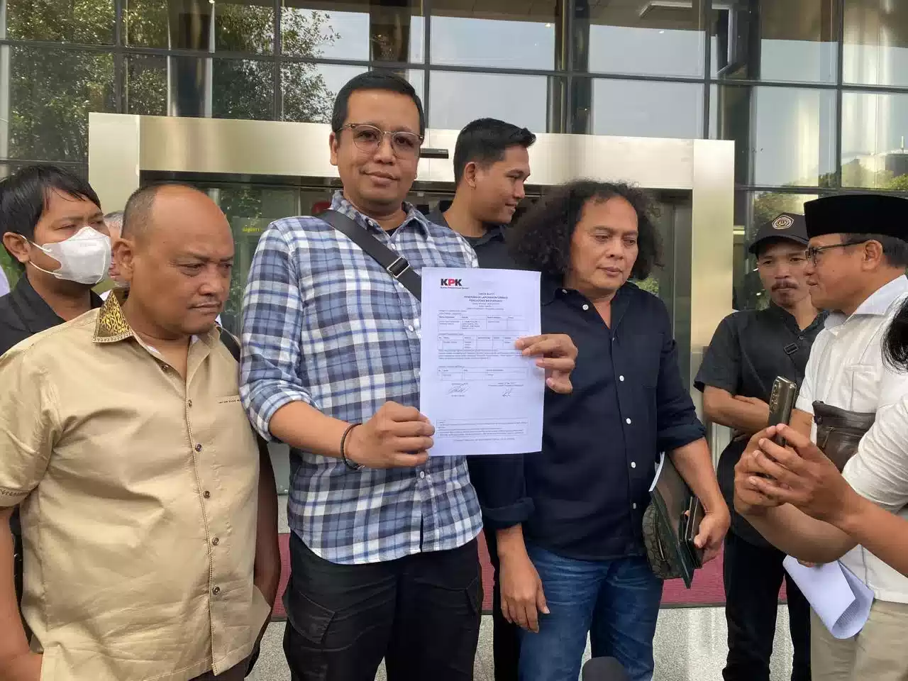 Terjadi Gotong Royong Dalam Dugaan Korupsi Lelang Saham PT GBU, Jampidsus Febri Ardiansyah dan Andrew Hidayat, Eks Terpidana Kasus Korupsi Dilaporkan ke KPK
