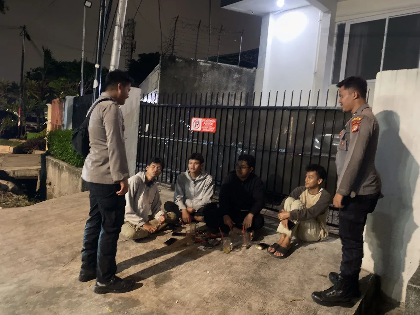 Polsek Cempaka Putih Beri Himbauan Ke Remaja Untuk Tidak Tawuran