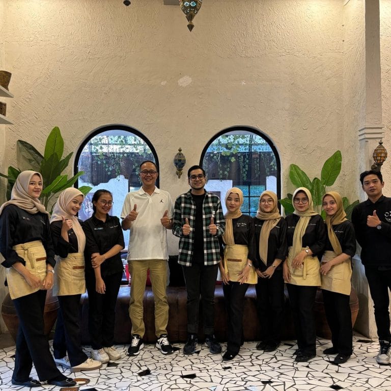 Menata Kebaikan Bareng Calon Walikota Ayep Zaki dan Artis Bobby Untuk Kesejahteraan Masyarakat Sukabumi 13 Menata Kebaikan Bareng Calon Walikota Ayep Zaki dan Artis Bobby Untuk Kesejahteraan Masyarakat Sukabumi