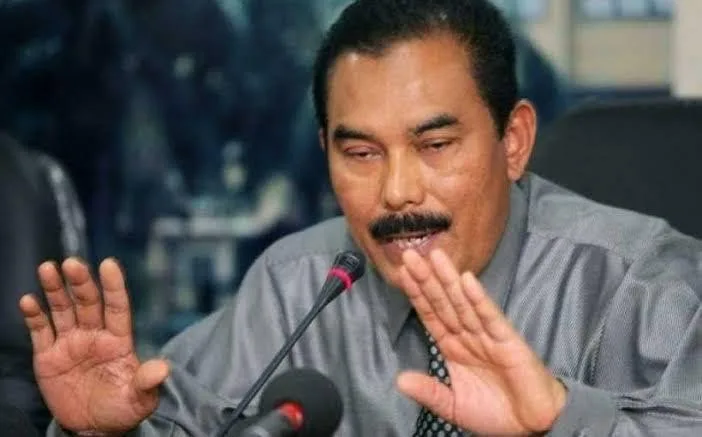Sisno Adiwinoto Pengamat Kepolisian Ungkap Wabah Hoaks di Media Sosial Berbahaya  I PojokPublik